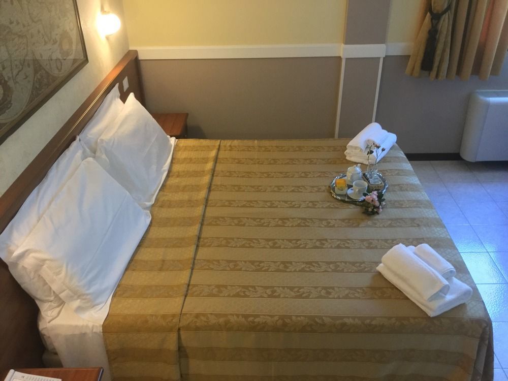Hotel Marco Polo Self Check-In Bologna Eksteriør bilde