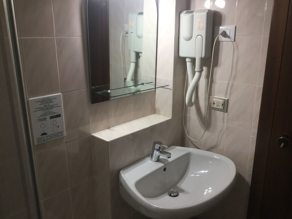 Hotel Marco Polo Self Check-In Bologna Eksteriør bilde