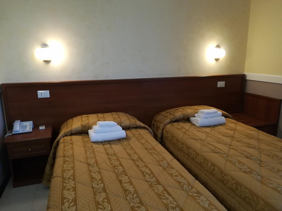 Hotel Marco Polo Self Check-In Bologna Eksteriør bilde