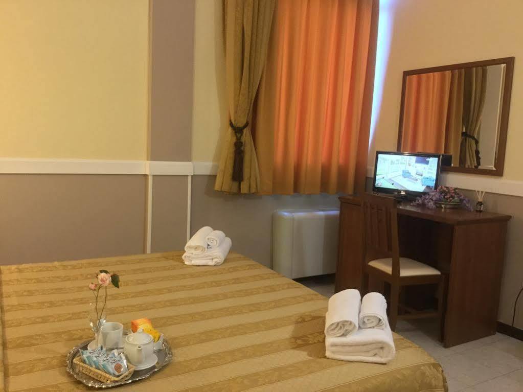 Hotel Marco Polo Self Check-In Bologna Eksteriør bilde